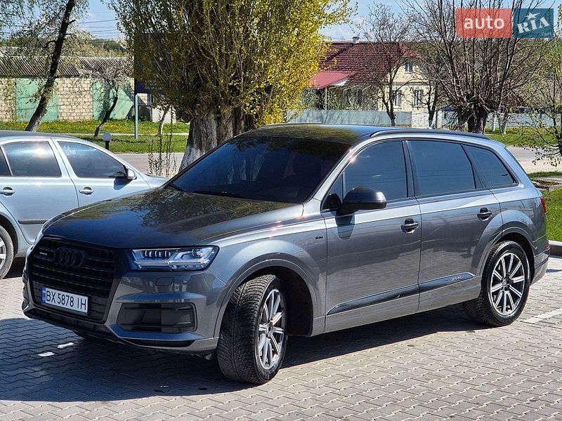 Внедорожник / Кроссовер Audi Q7 2016 в Каменец-Подольском