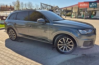 Внедорожник / Кроссовер Audi Q7 2016 в Каменец-Подольском