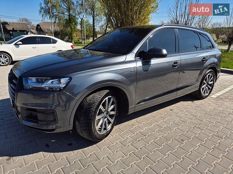 Внедорожник / Кроссовер Audi Q7 2016 в Каменец-Подольском