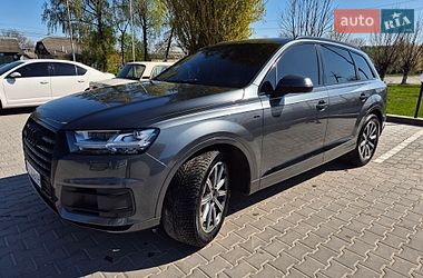 Внедорожник / Кроссовер Audi Q7 2016 в Каменец-Подольском