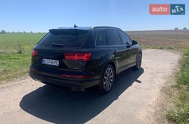Позашляховик / Кросовер Audi Q7 2017 в Львові