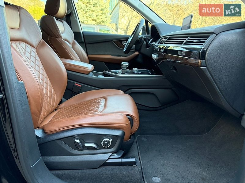 Внедорожник / Кроссовер Audi Q7 2018 в Луцке