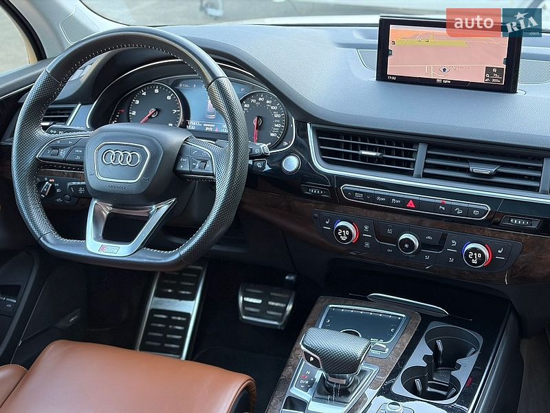 Внедорожник / Кроссовер Audi Q7 2018 в Луцке