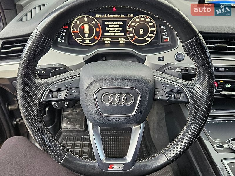 Позашляховик / Кросовер Audi Q7 2016 в Кам'янець-Подільському