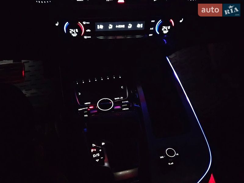 Позашляховик / Кросовер Audi Q7 2016 в Кам'янець-Подільському