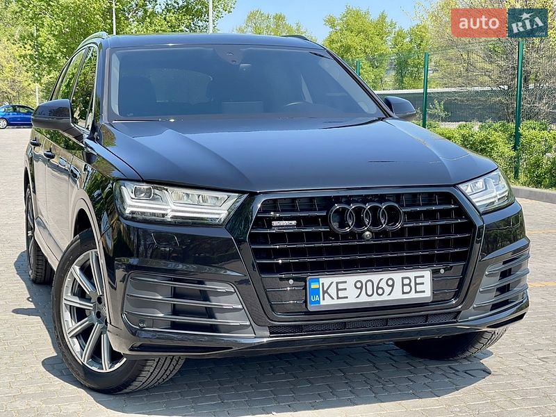 Внедорожник / Кроссовер Audi Q7 2018 в Каменском