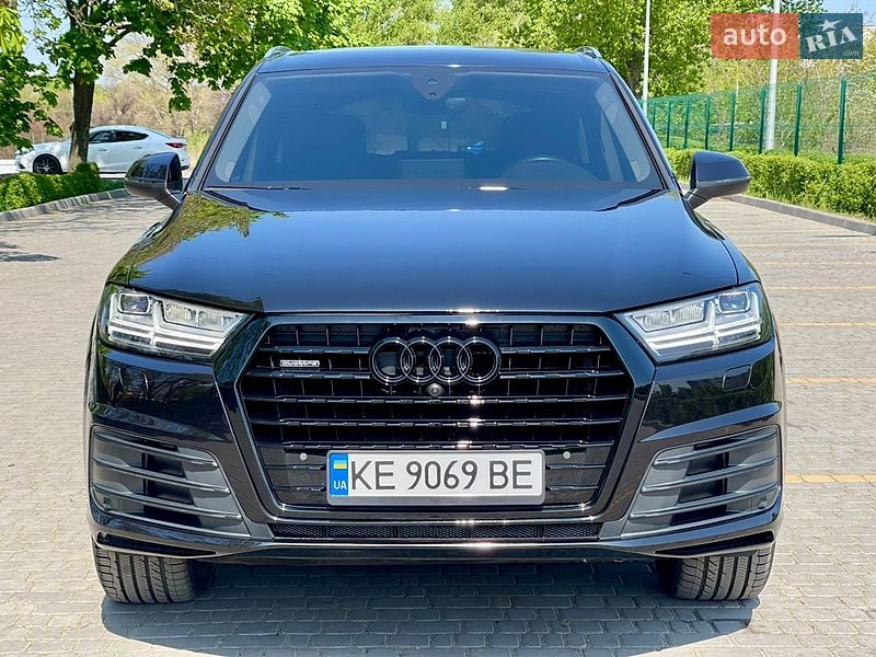Внедорожник / Кроссовер Audi Q7 2018 в Каменском