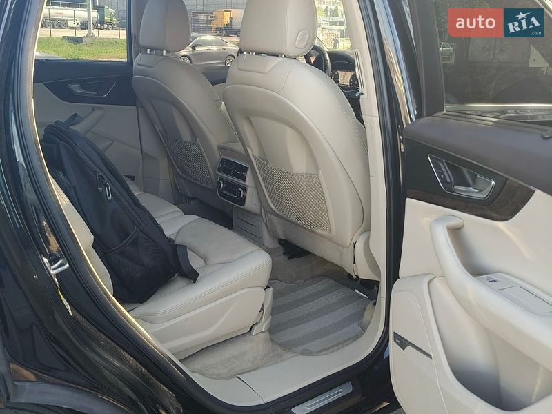 Внедорожник / Кроссовер Audi Q7 2016 в Белой Церкви