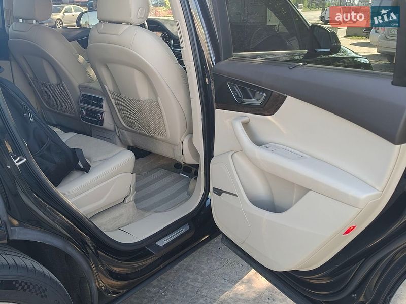 Внедорожник / Кроссовер Audi Q7 2016 в Белой Церкви