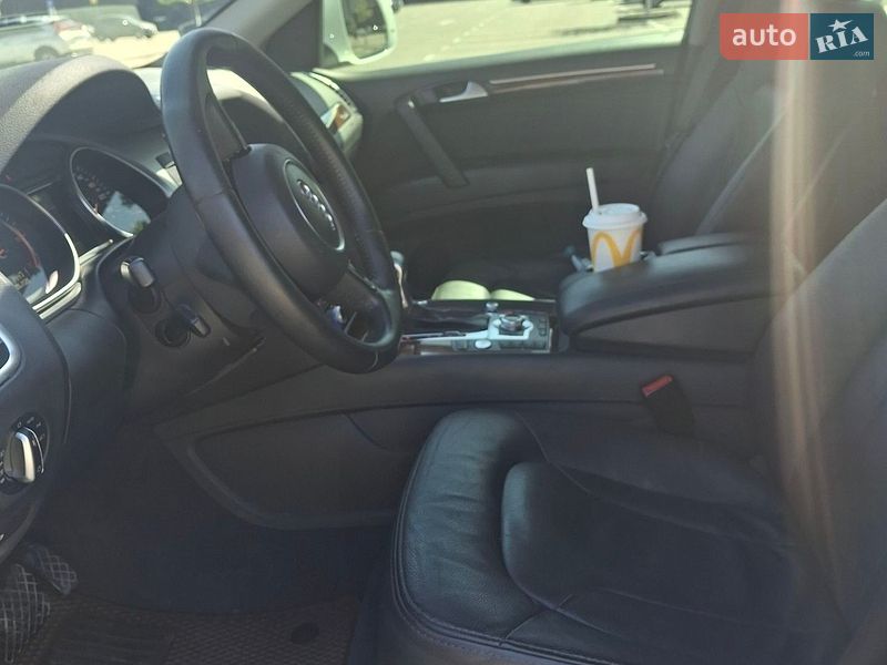 Внедорожник / Кроссовер Audi Q7 2013 в Киеве