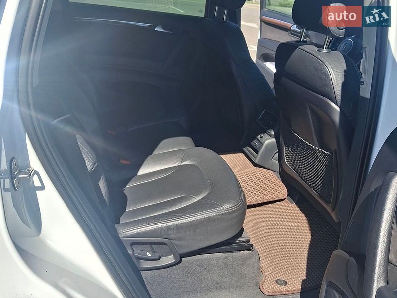 Внедорожник / Кроссовер Audi Q7 2013 в Киеве