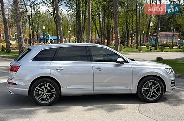 Внедорожник / Кроссовер Audi Q7 2017 в Харькове