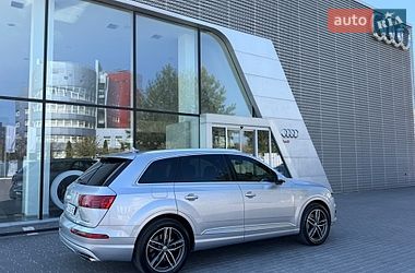 Внедорожник / Кроссовер Audi Q7 2017 в Харькове