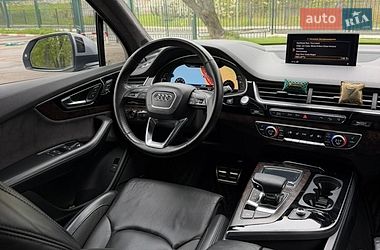 Внедорожник / Кроссовер Audi Q7 2017 в Харькове