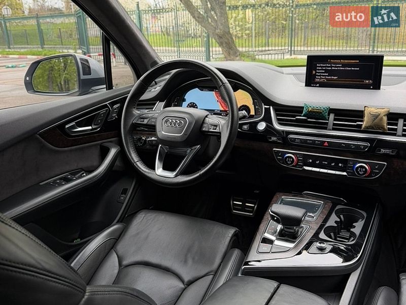 Внедорожник / Кроссовер Audi Q7 2017 в Харькове