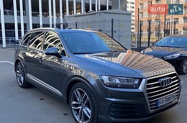 Позашляховик / Кросовер Audi Q7 2015 в Києві