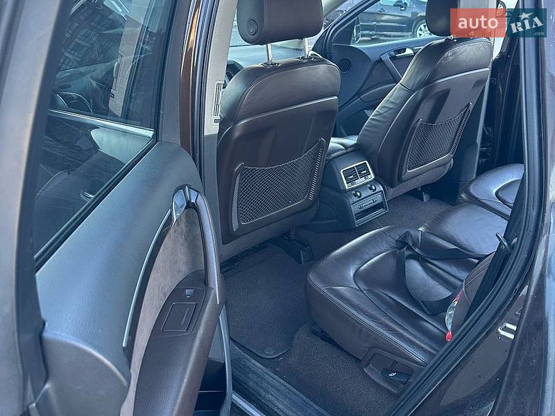 Внедорожник / Кроссовер Audi Q7 2011 в Ровно