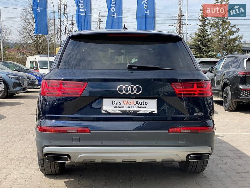 Внедорожник / Кроссовер Audi Q7 2016 в Черновцах