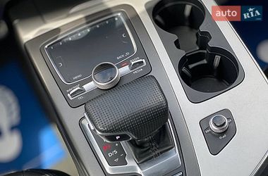 Внедорожник / Кроссовер Audi Q7 2016 в Черновцах