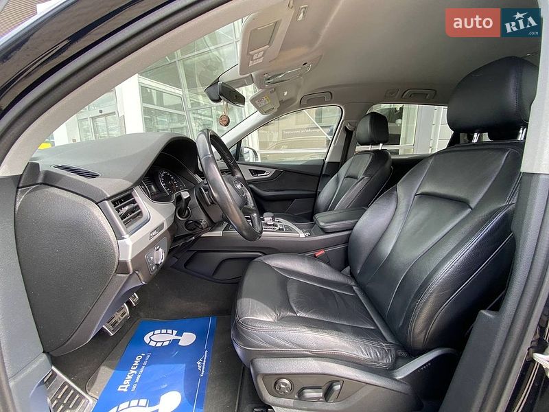 Внедорожник / Кроссовер Audi Q7 2016 в Черновцах
