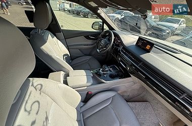 Внедорожник / Кроссовер Audi Q7 2018 в Ровно