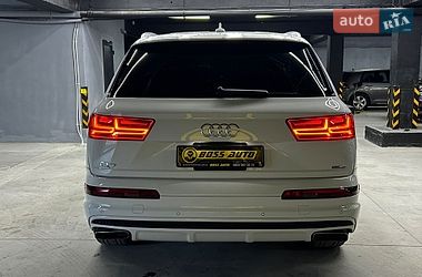 Внедорожник / Кроссовер Audi Q7 2019 в Черновцах