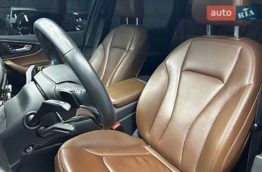 Внедорожник / Кроссовер Audi Q7 2019 в Черновцах