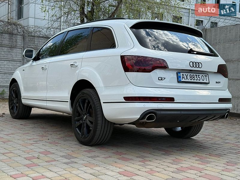 Внедорожник / Кроссовер Audi Q7 2013 в Харькове