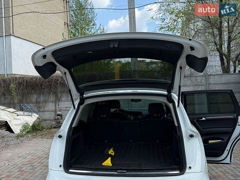 Внедорожник / Кроссовер Audi Q7 2013 в Харькове