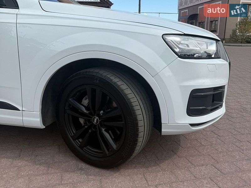 Внедорожник / Кроссовер Audi Q7 2018 в Стрые