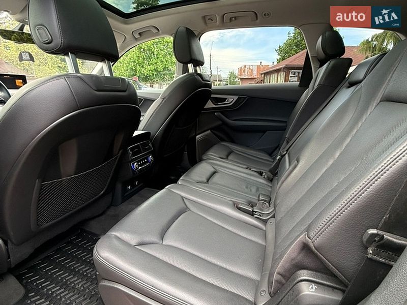 Внедорожник / Кроссовер Audi Q7 2018 в Стрые