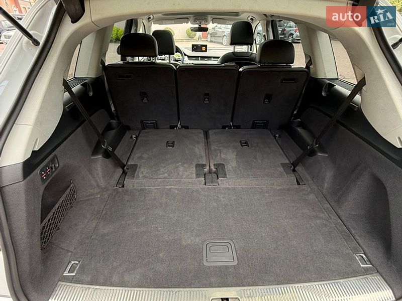 Внедорожник / Кроссовер Audi Q7 2018 в Стрые