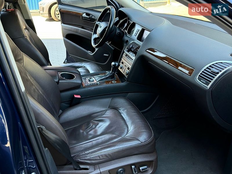 Внедорожник / Кроссовер Audi Q7 2012 в Хмельницком