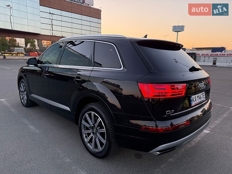 Внедорожник / Кроссовер Audi Q7 2018 в Киеве