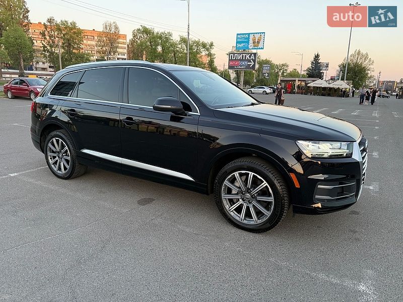 Внедорожник / Кроссовер Audi Q7 2018 в Киеве