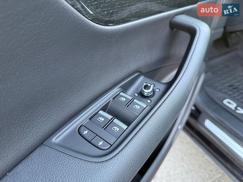 Внедорожник / Кроссовер Audi Q7 2018 в Киеве