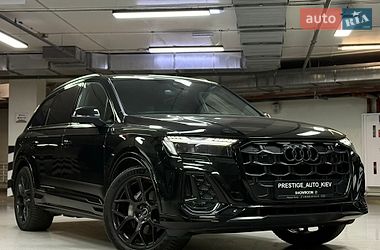 Внедорожник / Кроссовер Audi Q7 2024 в Киеве