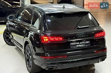 Внедорожник / Кроссовер Audi Q7 2024 в Киеве