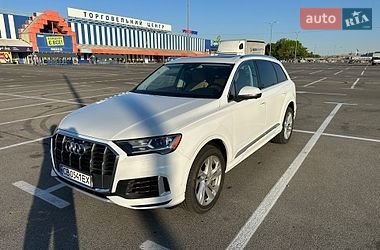 Внедорожник / Кроссовер Audi Q7 2020 в Киеве