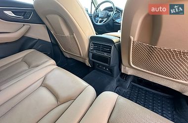 Внедорожник / Кроссовер Audi Q7 2020 в Киеве
