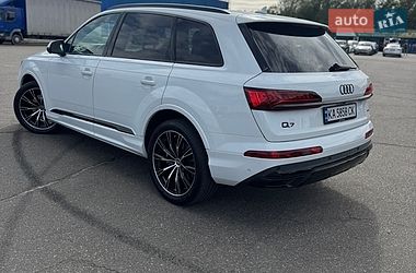 Внедорожник / Кроссовер Audi Q7 2021 в Киеве