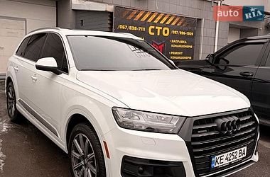 Позашляховик / Кросовер Audi Q7 2017 в Львові