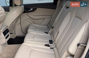 Внедорожник / Кроссовер Audi Q7 2016 в Дубно