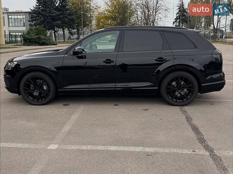 Внедорожник / Кроссовер Audi Q7 2017 в Львове