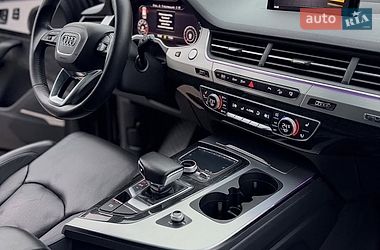Внедорожник / Кроссовер Audi Q7 2017 в Львове