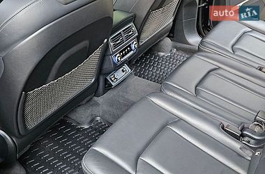 Внедорожник / Кроссовер Audi Q7 2015 в Сваляве