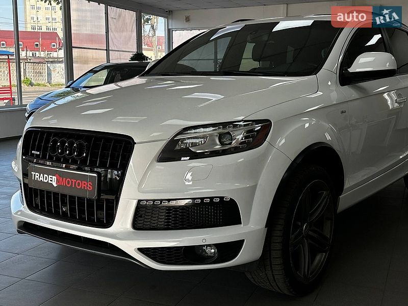 Позашляховик / Кросовер Audi Q7 2014 в Києві