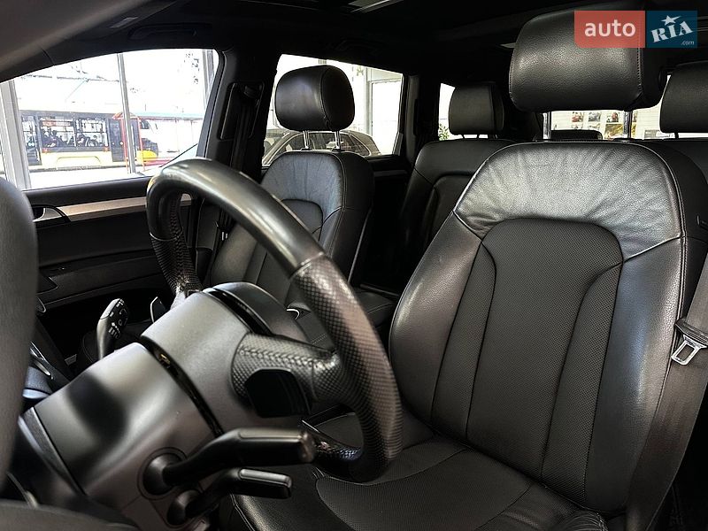 Позашляховик / Кросовер Audi Q7 2014 в Києві