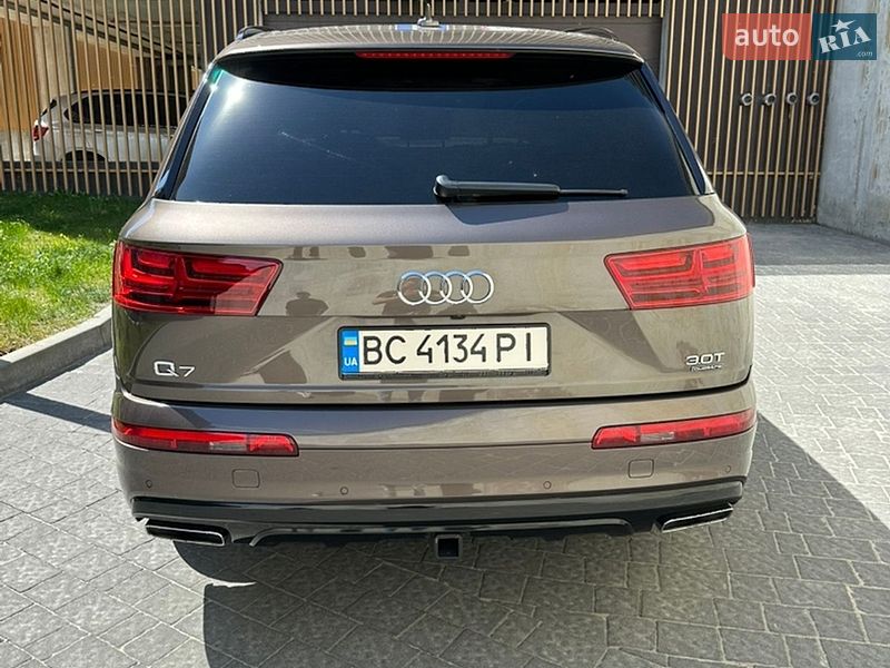 Внедорожник / Кроссовер Audi Q7 2017 в Львове