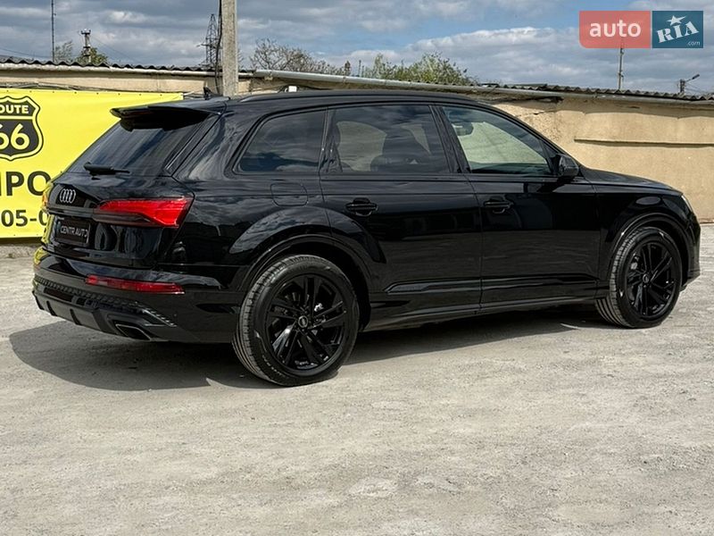 Внедорожник / Кроссовер Audi Q7 2024 в Подольске